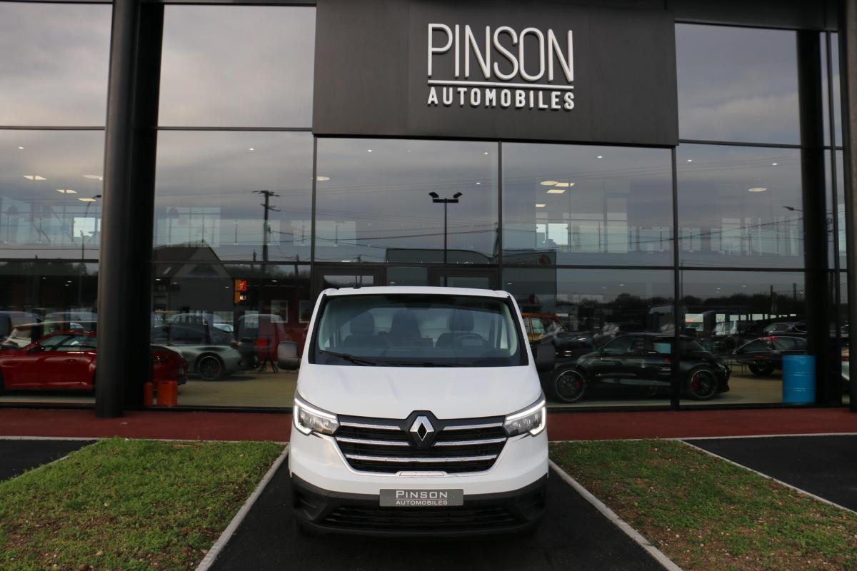 Renault Trafic - L2H1 3000 Kg 2.0 Blue dCi - 150 III FOURGON Grand Confort PHASE 3