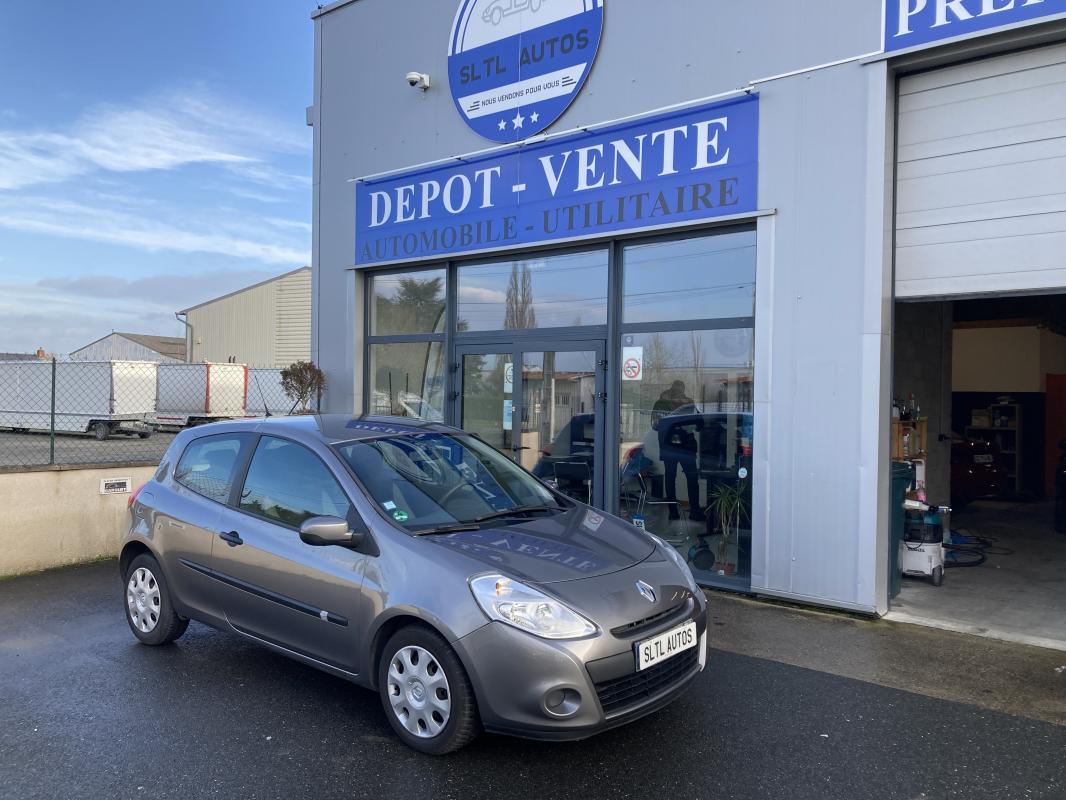 Renault Clio 1.5 DCI 75 CH ACCESS GARANTIE 6 MOIS / REPRISE POSSIBLE