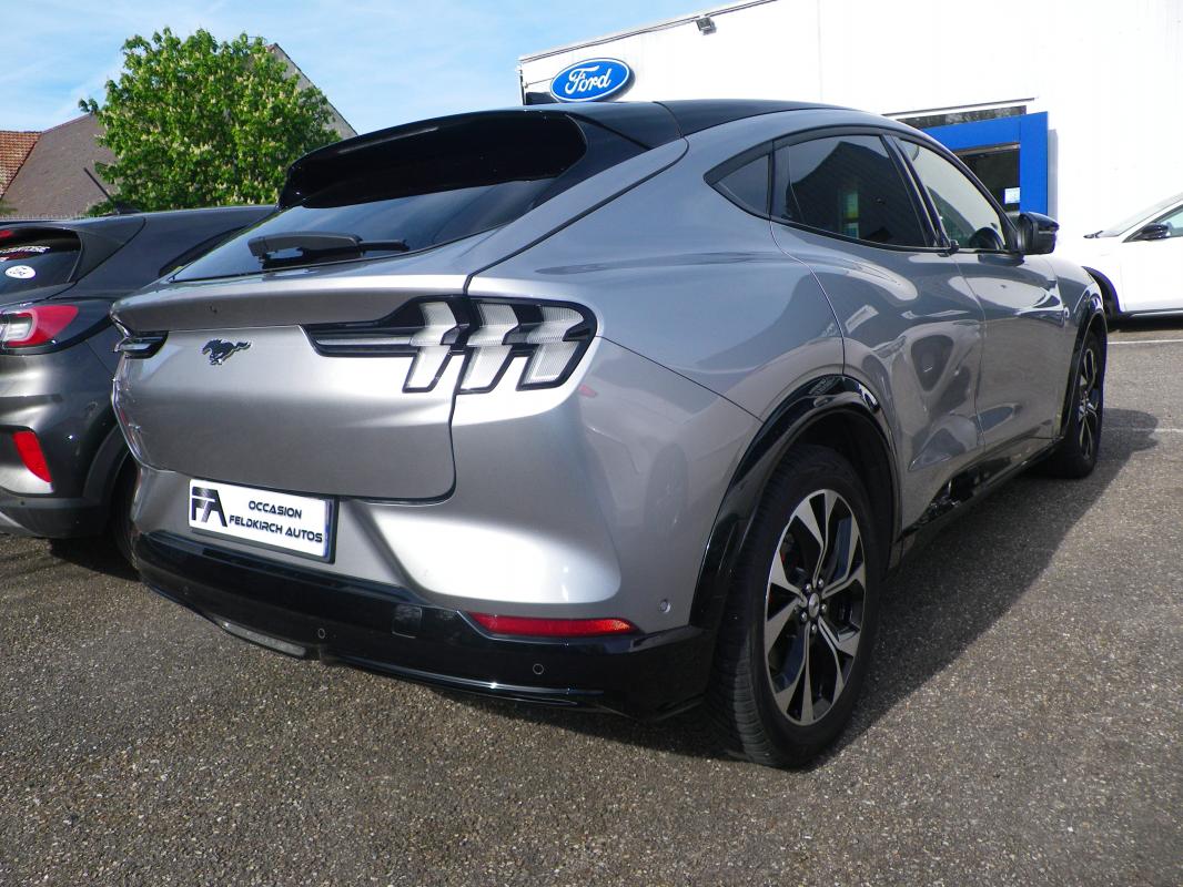 Ford Mustang - MACH E 4X EXTENDED RANGE 99KWH 351CH AWD MACH-E 99 KWH 351 CH