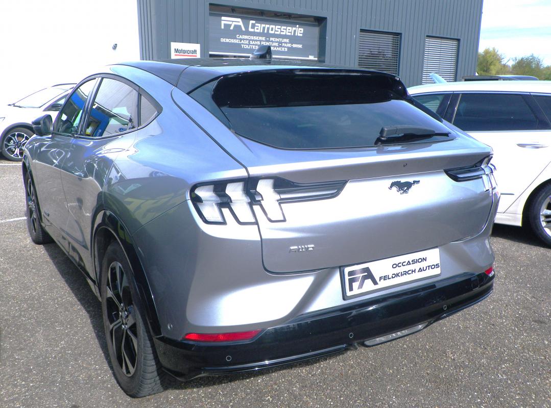 Ford Mustang - MACH E 4X EXTENDED RANGE 99KWH 351CH AWD MACH-E 99 KWH 351 CH